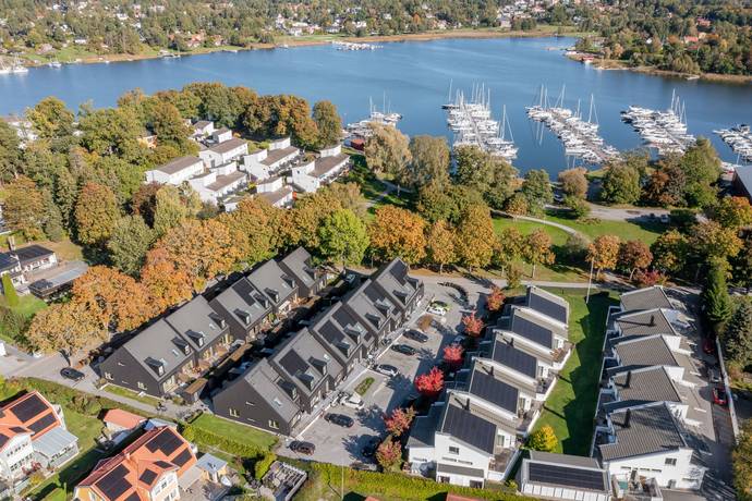 4 rum radhus på GENERALSVÄGEN 116C Österskär, Österåkers kommun - bild 1
