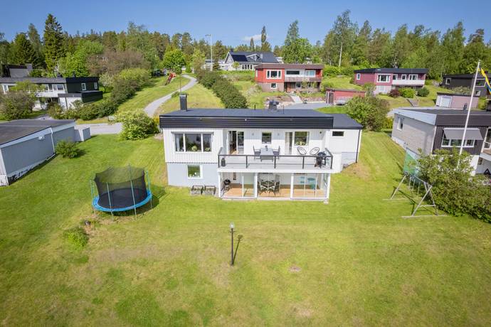 7 rum Villa på Matrosvägen 24 Bonässund Örnsköldsviks kommun - bild 4