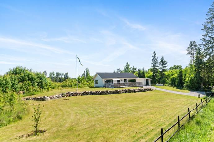 2 rum vinterbonat fritidshus på Stockrudavägen 33 Husinge - Väddö, Norrtälje kommun - bild 2