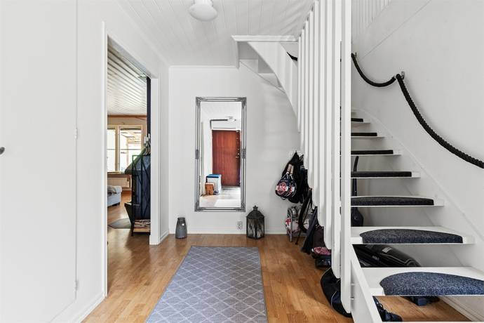 5 rum villa på Knipvägen 109 Margretelund, Österåkers kommun - bild 3