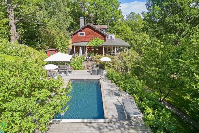 3 rum villa på Hässelviksvägen 25 Hässelmara, Värmdö kommun - bild 1