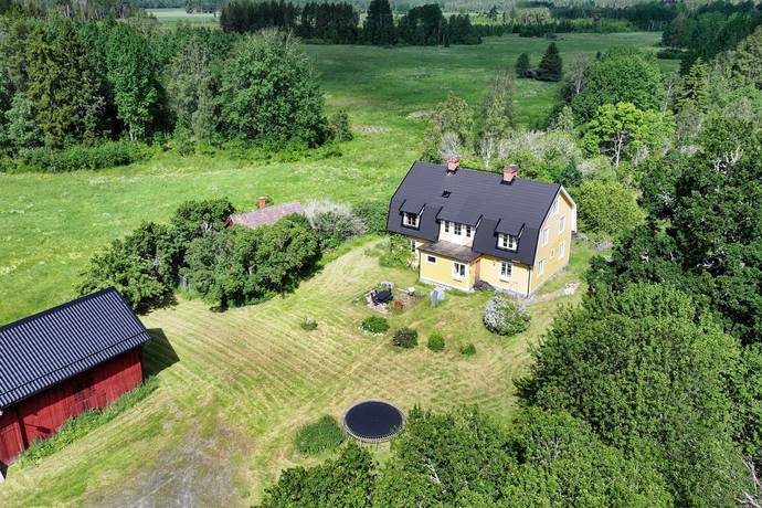 7 rum villa på Björsbo 111 Harbo, Heby kommun - bild 2