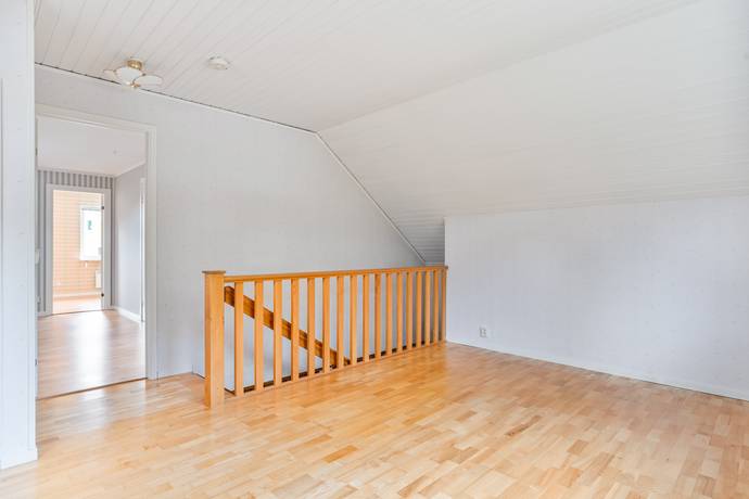 6 rum Villa på Kanalgatan 8 Torshälla Eskilstuna kommun - bild 28