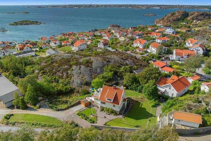 villa på Evensås 242 Östersidan, Lysekils kommun - bild 1