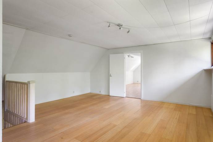 8 rum Villa på Falkstigen 10 Klöxhult Älmhults kommun - bild 35