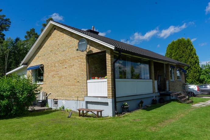 villa på Jonas Jonssons väg 22 Hagälven, Hagfors kommun - bild 2