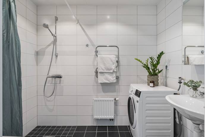 2 rum Lägenhet på HÄGERNEHOLMSVÄGEN 7A HÄGERNEHOLM Täby kommun - bild 14