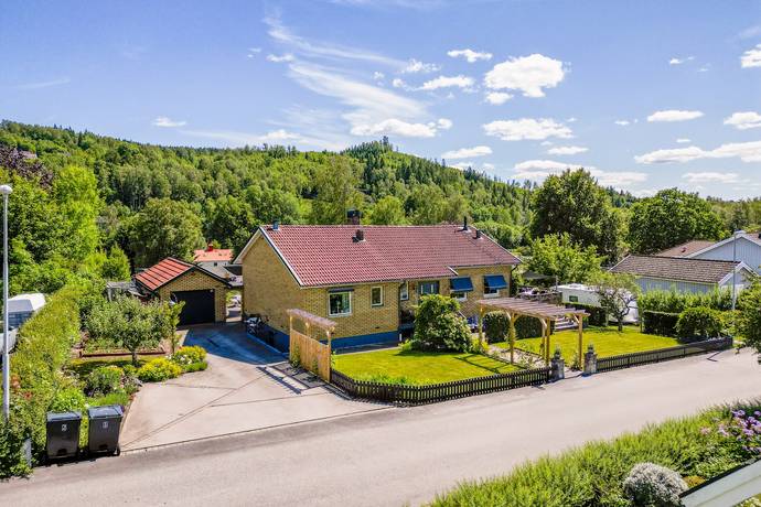 7 rum villa på Distansvägen 8 Frufällan, Borås kommun - bild 2