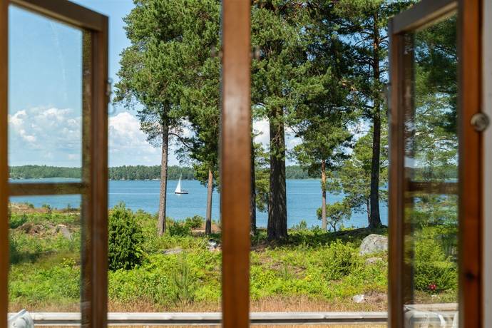 6 rum vinterbonat fritidshus på Svanviken 7 Yxlan -Hysängen, Norrtälje kommun - bild 2