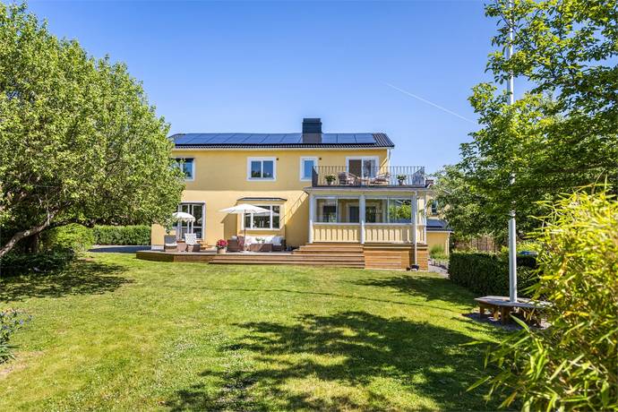 10 rum Villa på Stierncronas väg 3 Bromma Kyrka Stockholms kommun - bild 2