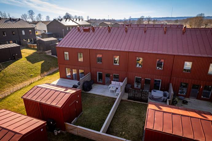 5 rum Radhus på Hagmarksgatan 14B Trädgårdsstaden Skövde kommun - bild 33