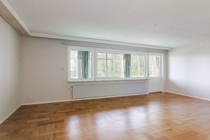 8 rum Villa på Valbacksvägen 13 Ingatorp Eksjö kommun - bild 7