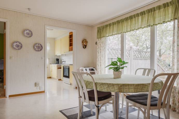 5 rum Villa på Hasselstigen 8 Ljungby Ljungby kommun - bild 14