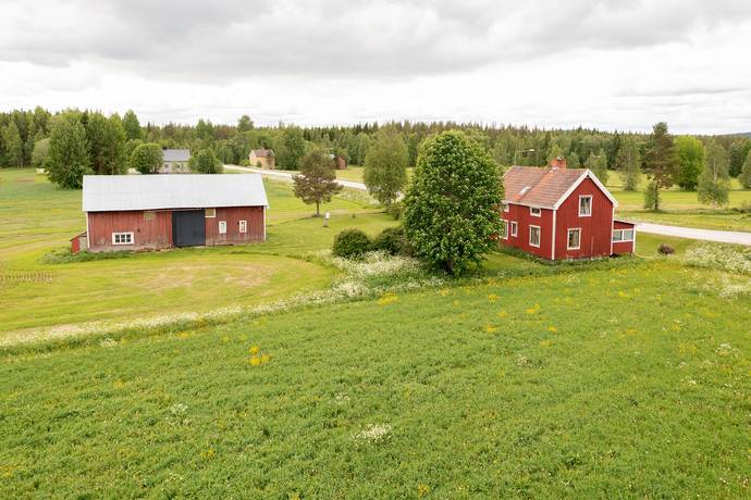 5 rum gård/skog på Slättmark 36 Bjurholm, Bjurholms kommun - bild 2