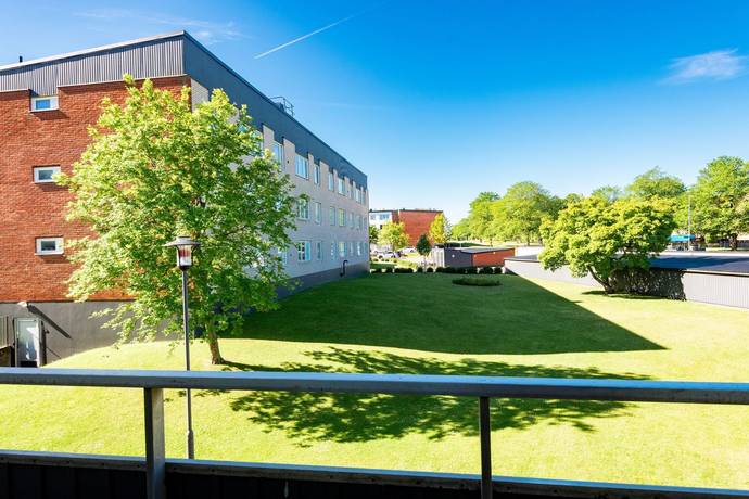 2 rum Lägenhet på Hjelmarsrörsgatan 18B Falköpings kommun - bild 2