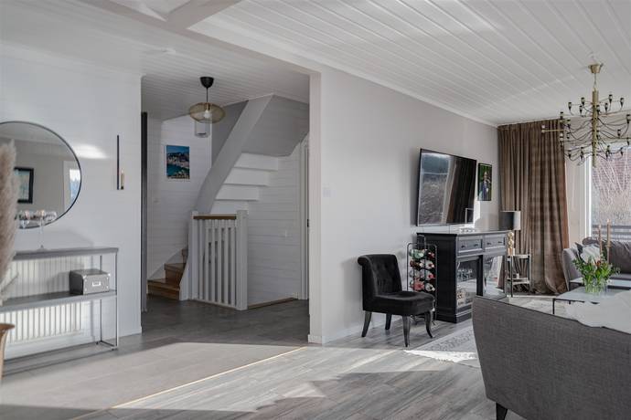 7 rum Villa på Runhällsgatan 15 Enköpings kommun - bild 23