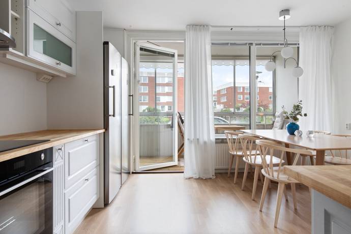 3 rum lägenhet på Skönsbergsvägen 31B Nedre Haga, Sundsvalls kommun - bild 4