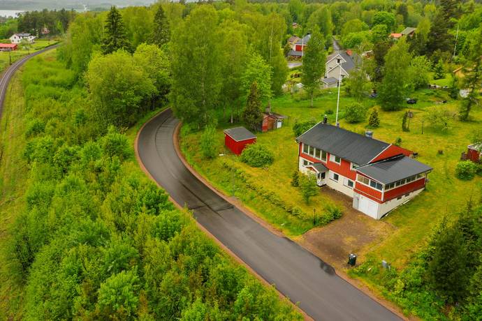6 rum villa på Högåsvägen 29 Molkom, Karlstads kommun - bild 2