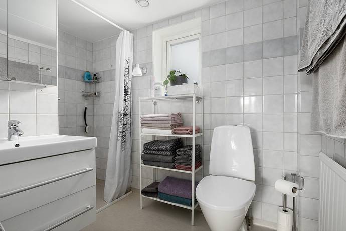 9 rum Villa på Trebackalånggatan 13, Hasselvägen 1A, Hasselvägen 1B Hässleholm - Ekedal Hässleholms kommun - bild 23