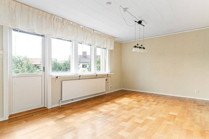 4 rum Radhus på Bragegatan 4 Öster/Djurgården Eskilstuna kommun - bild 12