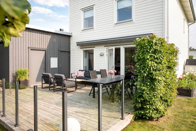 5 rum villa på Alvernas väg 17 Älvängen, Ale kommun - bild 1