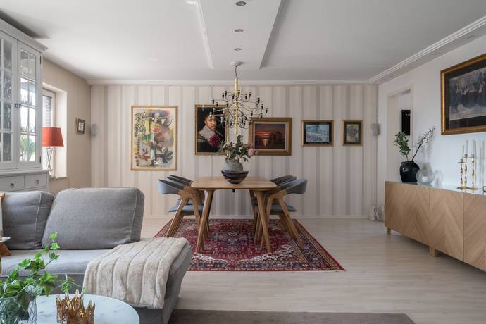 4 rum lägenhet på Trädgårdsgatan 23 Centralt Öster, Örebro kommun - bild 3