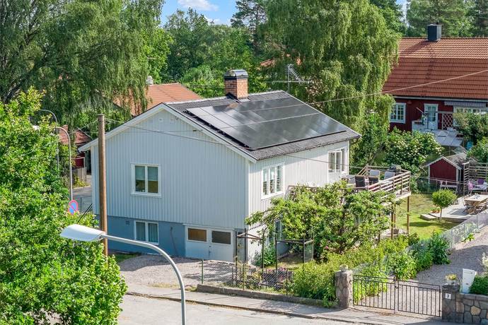 5 rum villa på Vansövägen 17 Örby, Stockholms kommun - bild 1
