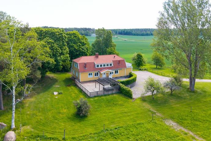 villa på Bro gård 113 Askersund, Askersunds kommun - bild 2