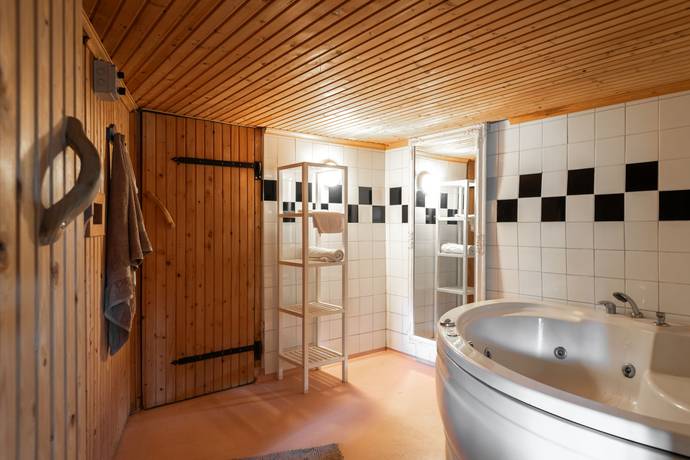 6 rum Gård utan jordbruk på Sigtuna 607 och 609 Dyltabruk Örebro kommun - bild 52