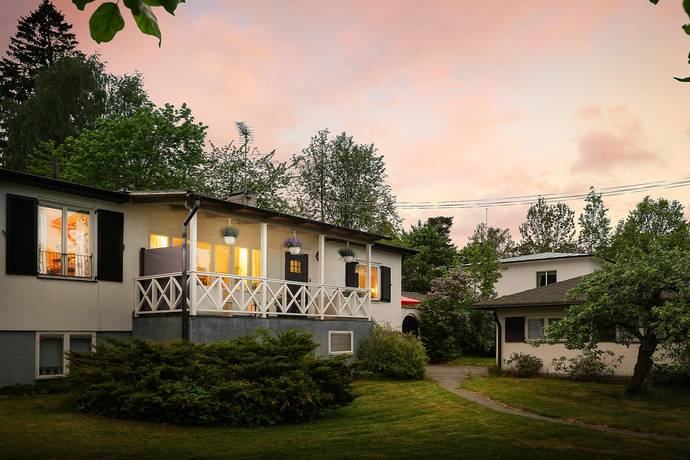 7 rum villa på Rosenhillsvägen 6 Edsviken, Sollentuna kommun - bild 2