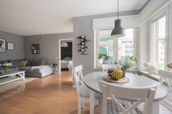 2 rum lägenhet på Rådstuguvägen 11 Centrala Huddinge, Huddinge kommun - bild 1