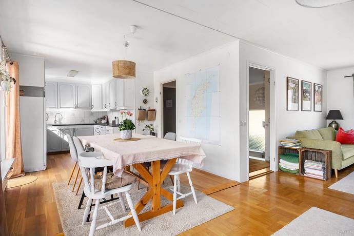6 rum villa på Skolgatan 18 Klintehamn - Västra Gotland, Gotlands kommun - bild 3