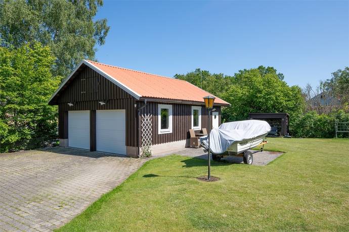 9 rum Villa på Alsteråvägen 14 Ålem Mönsterås kommun - bild 2