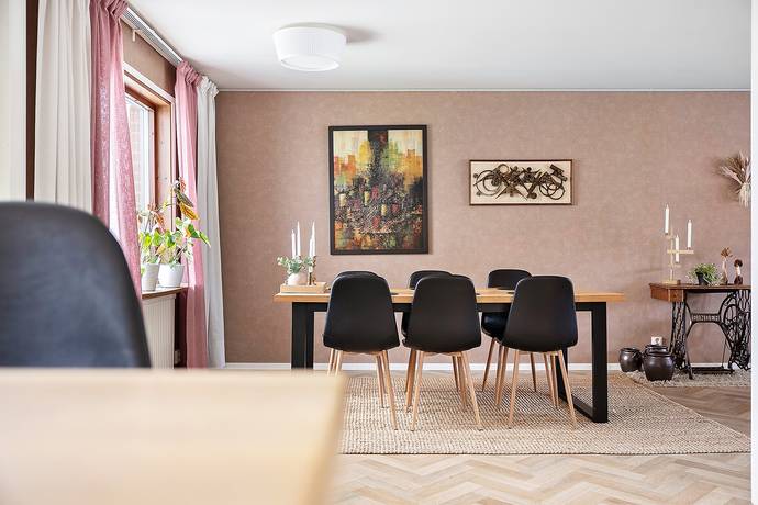 6 rum Villa på Björnstigen 12 Laxå Laxå kommun - bild 12