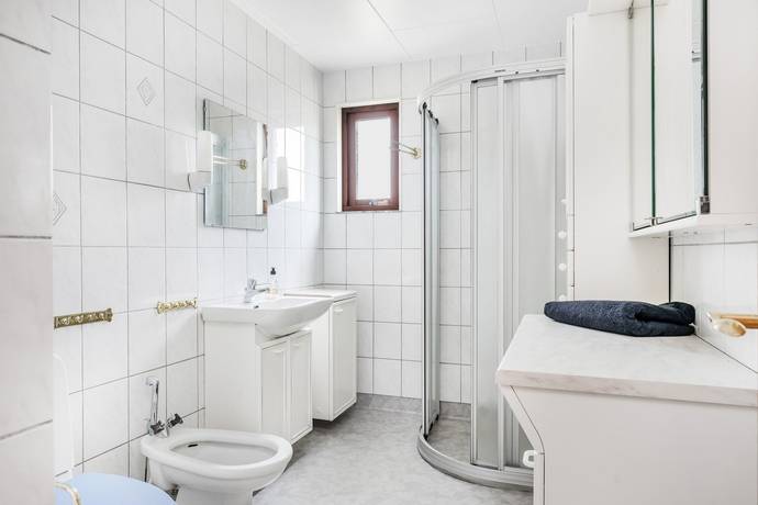 9 rum Villa på Glottervägen 17B-C Åby Norrköpings kommun - bild 21