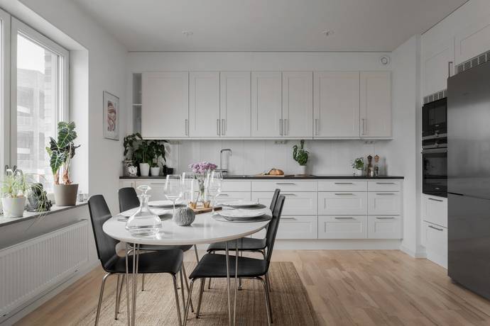 4 rum lägenhet på Kabelverksgatan 3 2tr Älvsjöstaden, Stockholms kommun - bild 2
