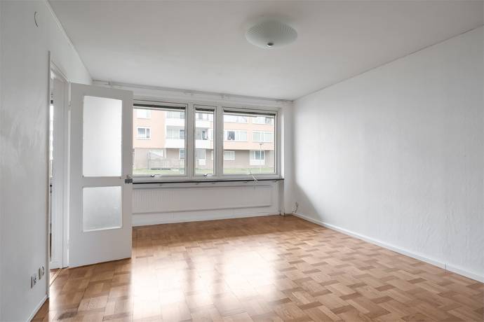 Loftvägen 7, Skogås, Huddinge kommun