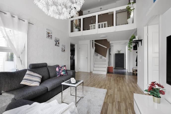 4 rum Lägenhet på Blommelundsvägen 1 Carlslund Upplands Väsby kommun - bild 6