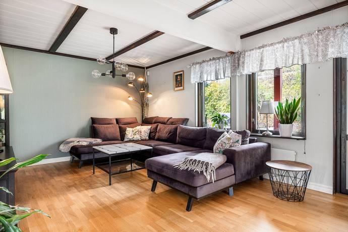 5 rum villa på Barksättersgatan 2 Strandvägsområdet, Katrineholms kommun - bild 3