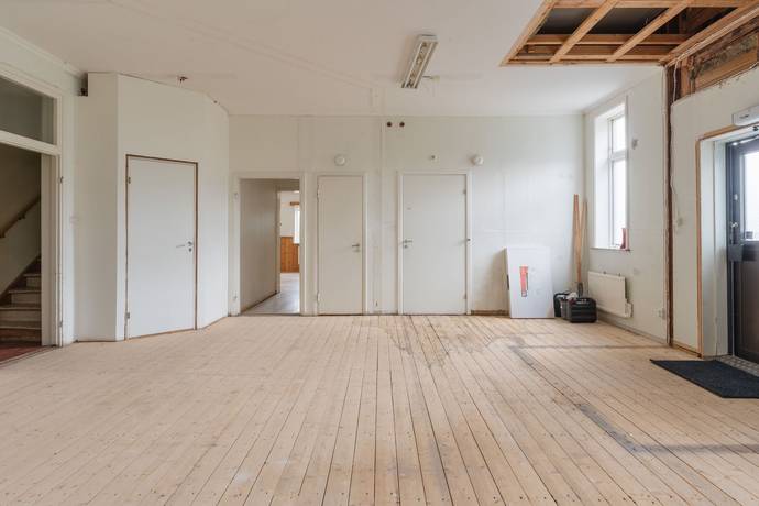 11 rum Villa på Norra Hökhuvudsvägen 2 Gimo Östhammars kommun - bild 8