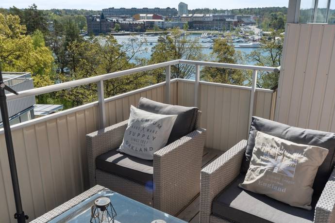 2 rum lägenhet på Gezelius väg 14 Gustavsberg Höjdhagen, Värmdö kommun - bild 2