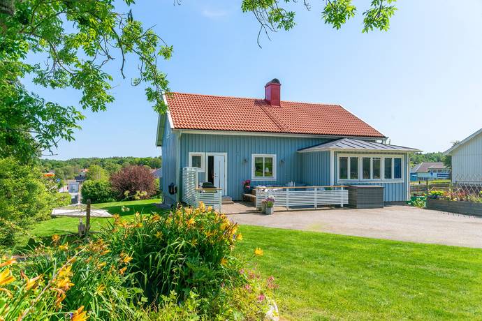 6 rum Villa på Hallindenvägen 21 Brastad Lysekils kommun - bild 1