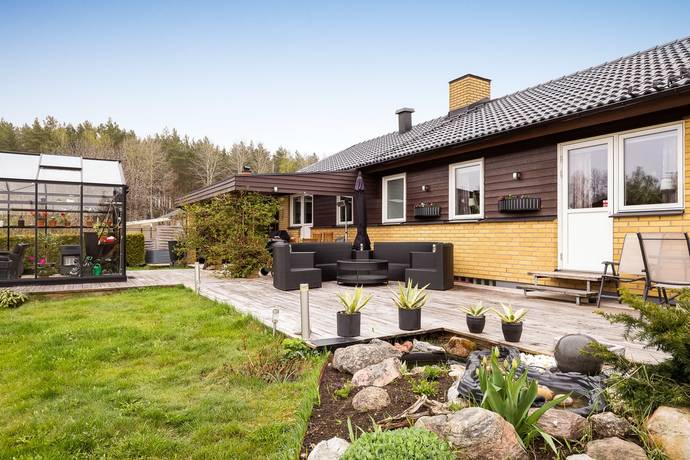 5 rum Villa på Älgvägen 7 Hårstorp Finspångs kommun - bild 1