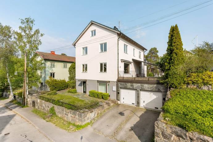 9 rum villa på Nåsvägen 5 Bromma - Nockeby, Stockholms kommun - bild 1