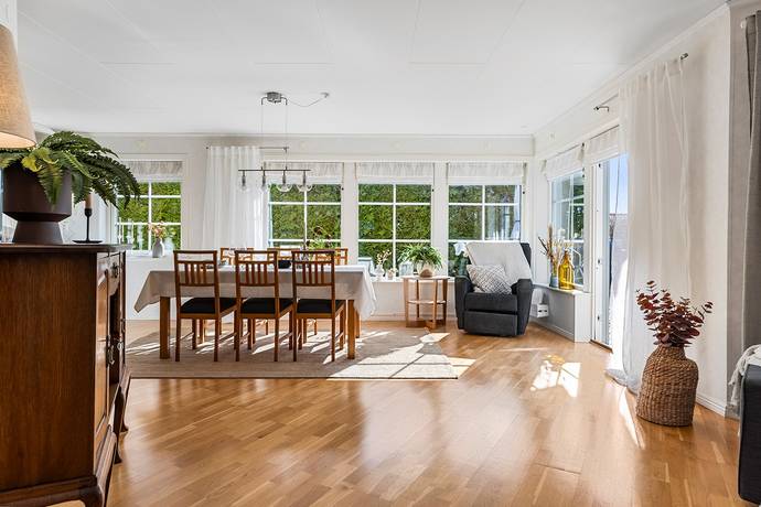 5 rum Villa på Nystedts väg 23 Hammarö kommun - bild 7