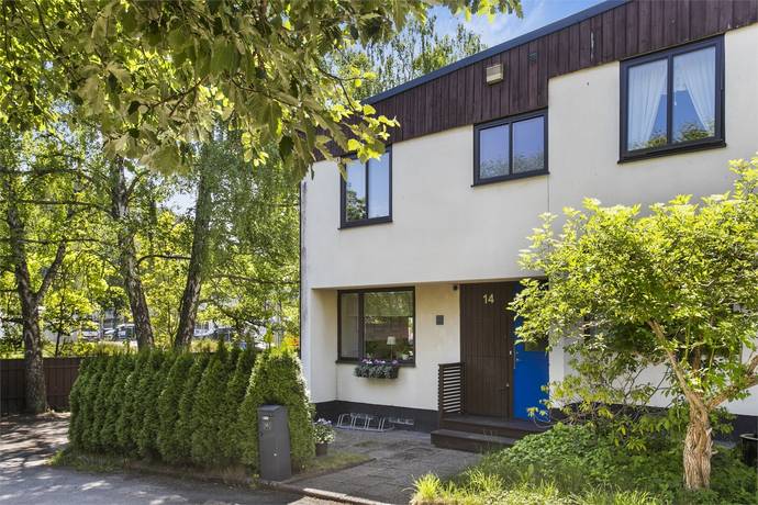 4 rum lägenhet på Blomstervägen 14 Tumba, Botkyrka kommun - bild 1