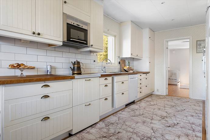 6 rum Villa på Södra Granliden 13 Göta Och Ryrsjön Lilla Edets kommun - bild 9