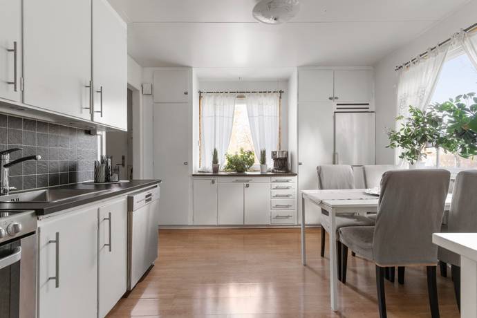 3 rum Villa på Nyckleby Ellbo Trollhättans kommun - bild 9