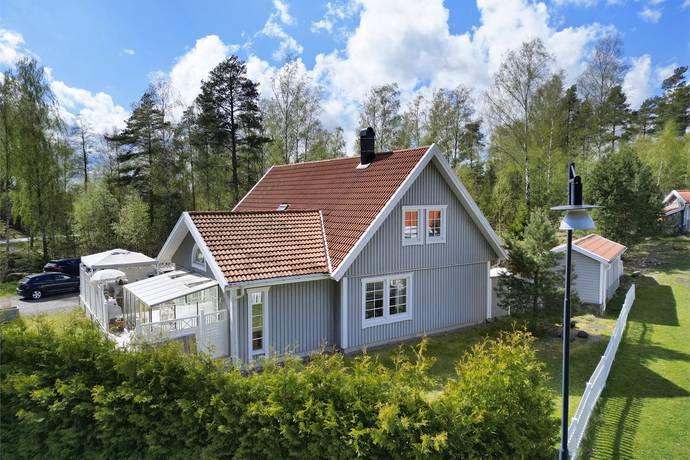 8 rum villa på Apelvägen 16 Trosa, Trosa kommun - bild 1
