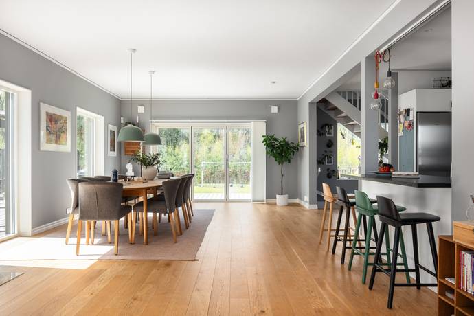 8 rum Villa på Västerskärsringen 41B Svinninge Österåkers kommun - bild 9